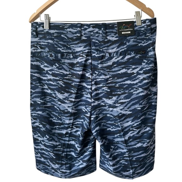 Greg Norman Golf Shorts Men's Blue Camo ML75 Microlux PlayDry Stretch - Picture 6 of 14